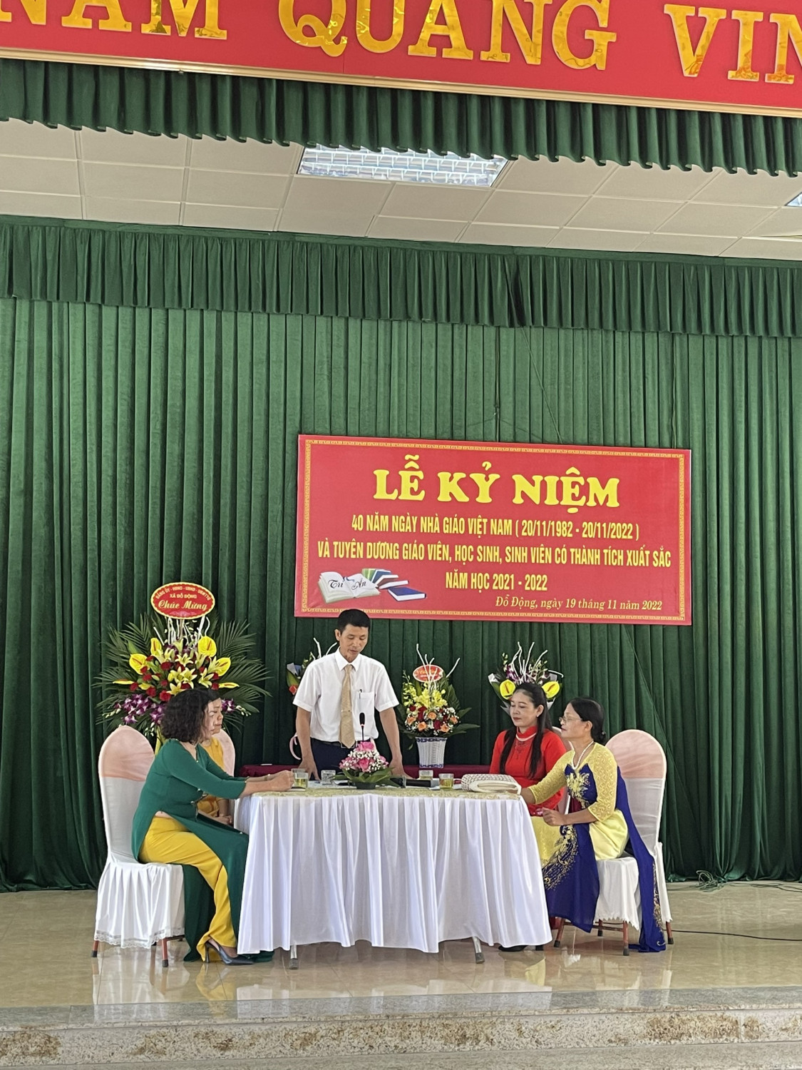 Lễ kỷ niệm ngày nhà giáo Việt Nam